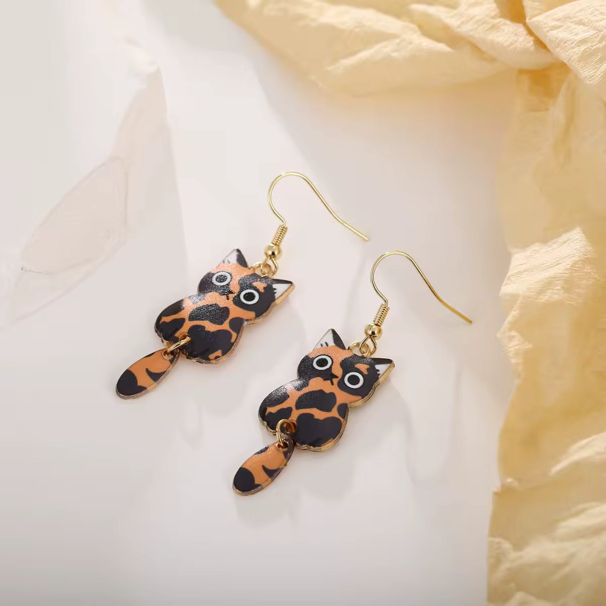 Cat Earrings with Moving Tail
